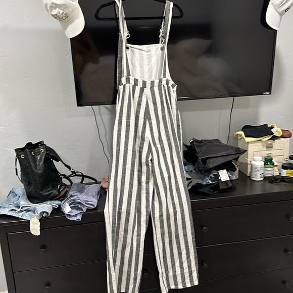 Carmar Overall Romper - Picture 1 of 2
